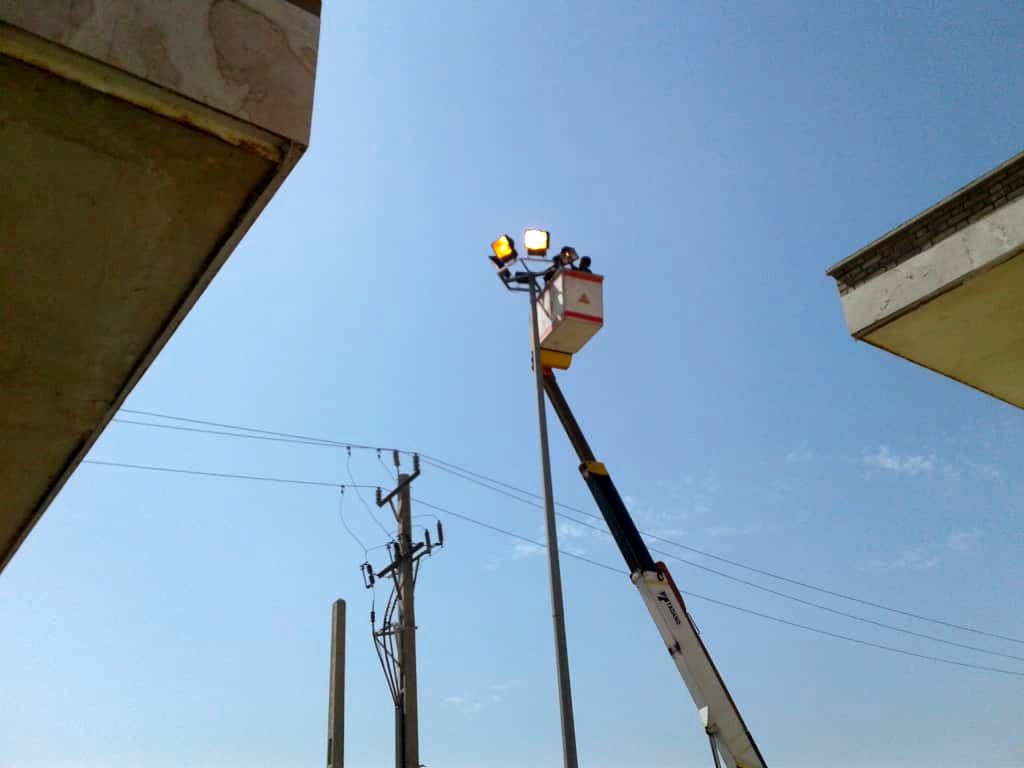 عملیات تعمیرات و بهبود روشنایی تاسیسات شبکه های آبیاری  شرکت بهره برداری از شبکه های آبیاری و زهکشی کارون بزرگ انجام شد