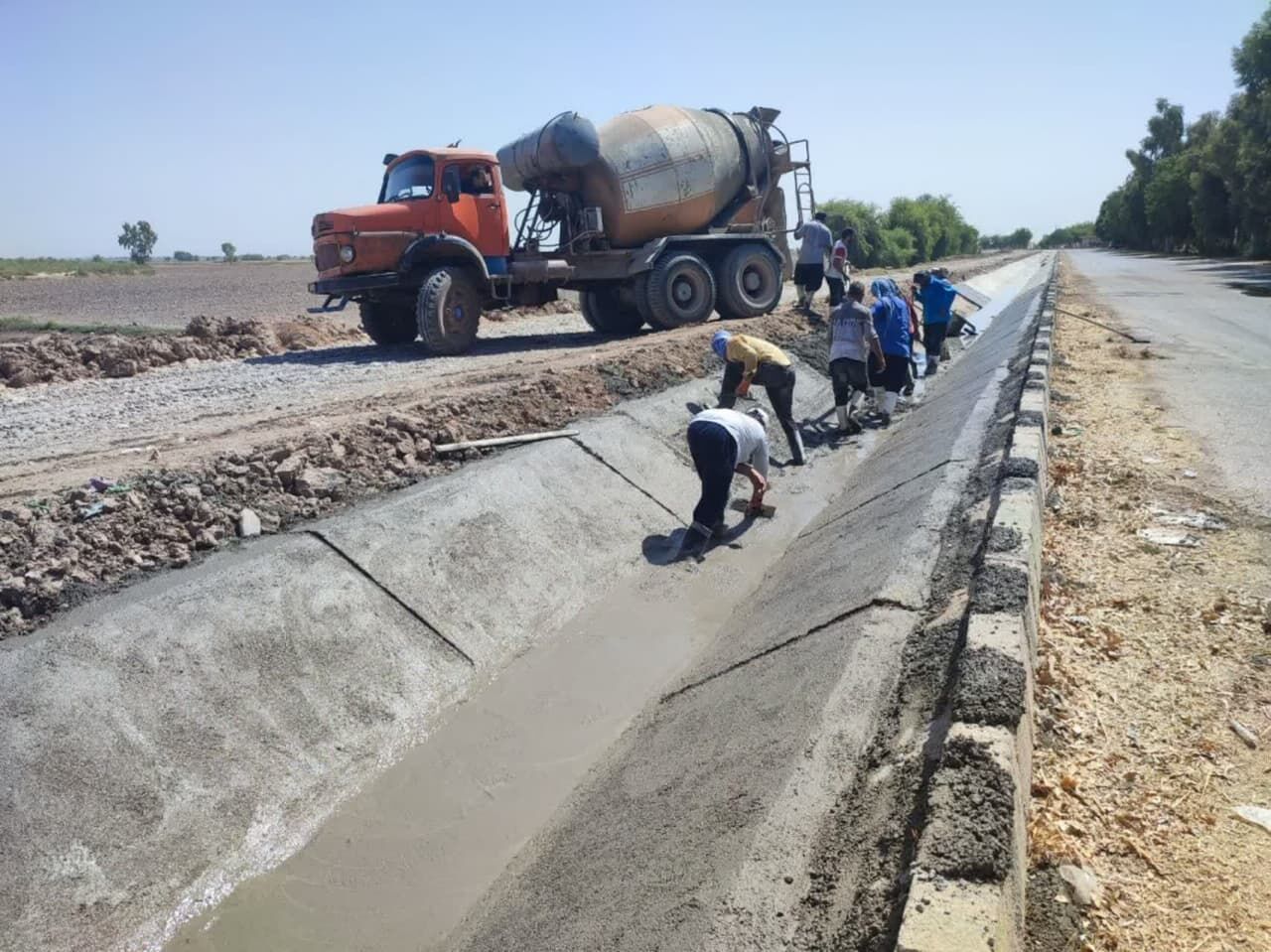 بازسازی اساسی کانال آبیاری منطقه شرق شبکه آبیاری دز