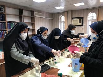 گزارش تصویری از فعالیت بسیج سازمان آب و برق در ارسال مواد ضدعفونی به مناطق محروم