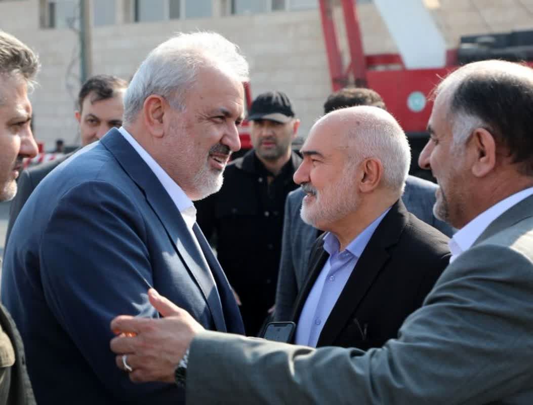 وزیر نیرو برای بهره برداری از چند طرح صنعت آب و برق وارد خوزستان شد