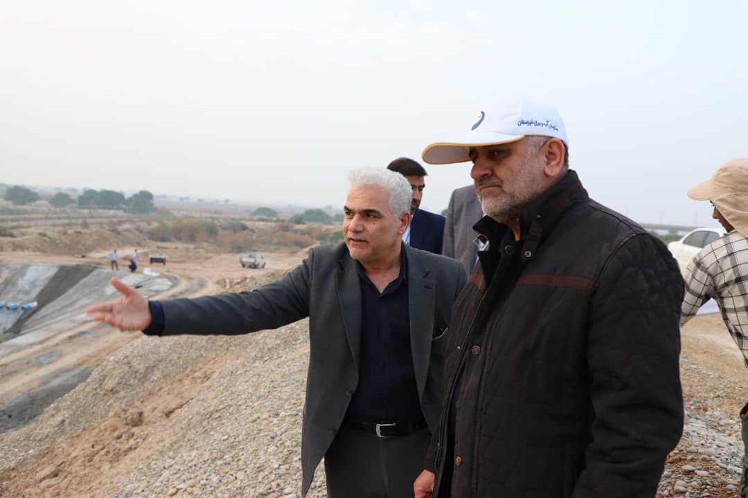 بازدید مدیرعامل سازمان آب و برق خوزستان از سد انحرافی آسک و پروژه احداث لاگون ایستگاه پمپاژ آب شرب هندیجان