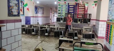 اردوی جهادی ارائه خدمات دندانپزشکی و تعمیر تجهیزات و لوازم برقی توسط پایگاه مقاومت بسیج سازمان آب و برق خوزستان برگزار شد