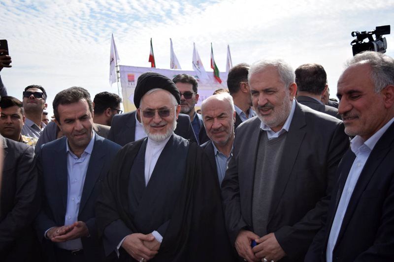 نیروگاه خورشیدی گتوند به توسعه اشتغال در منطقه کمک می کند/نقش کلیدی زیر ساخت های آب و‌ برق در توسعه خوزستان
