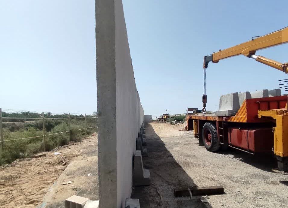 ایستگاه پمپاژ شهید همت شادگان با دیواره های بتنی محصور شد