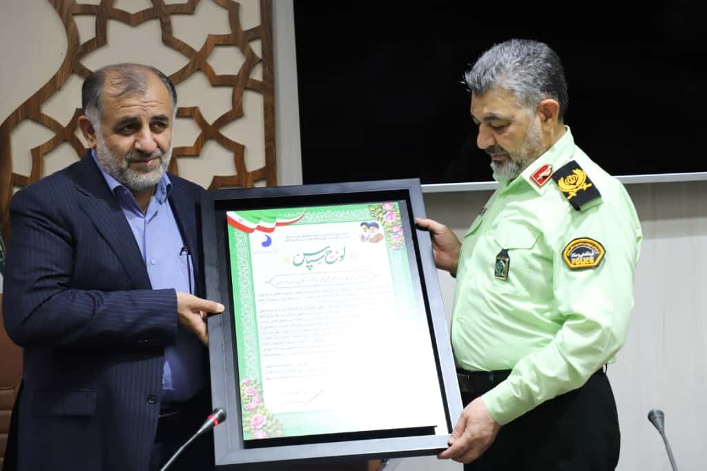 دیدار مدیرعامل سازمان آب و برق خوزستان با فرمانده انتظامی استان به مناسبت هفته نیروی انتظامی