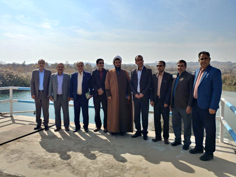 بازدید امام جمعه، مدیران جهاد کشاورزی و بخشداران شهر جایزان از سد انحرافی این شهر