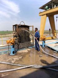 گالری شماره 7 ایستگاه پمپاژ کوت امیر لایروبی شد