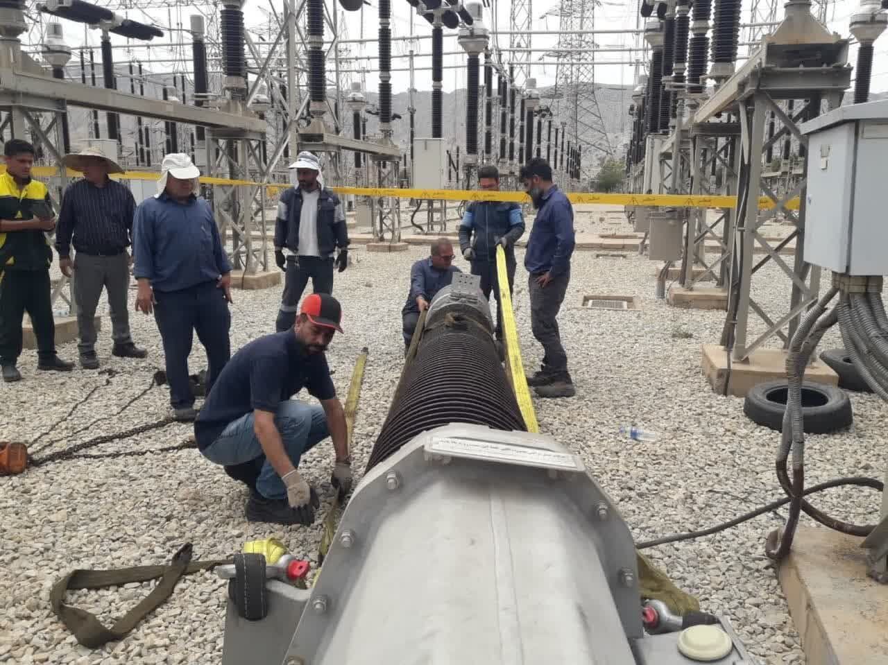 نصب CT واحدهای 6 و 8 پست فشار قوی 400 کیلو ولت سد مسجدسلیمان