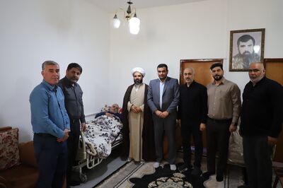 دیدار مدیرعامل شرکت بهره‌برداری زهره و جراحی با آزاده و جانباز هشت سال دفاع مقدس