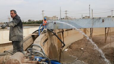 لایروبی و شستشوی کلاریفایرهای تصفیه خانه اهواز توسط شرکت آب جنوب شرق