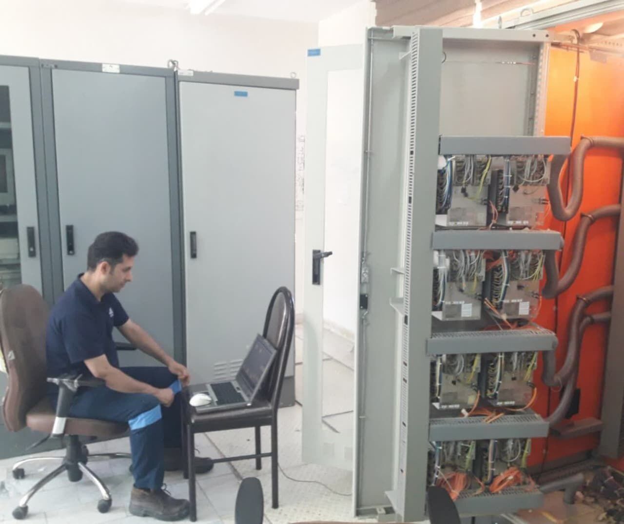 عملیات پیکربندی، تست و راه‌اندازی نهایی رله باس بار دوم پست ۲۳۰ کیلوولت سد دز انجام شد