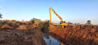 آغاز لایروبی نهر سرداران شوشتر