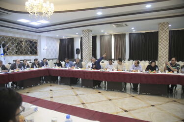 نشست فعالان محیط زیست استان با مدیرعامل سازمان آب و برق خوزستان