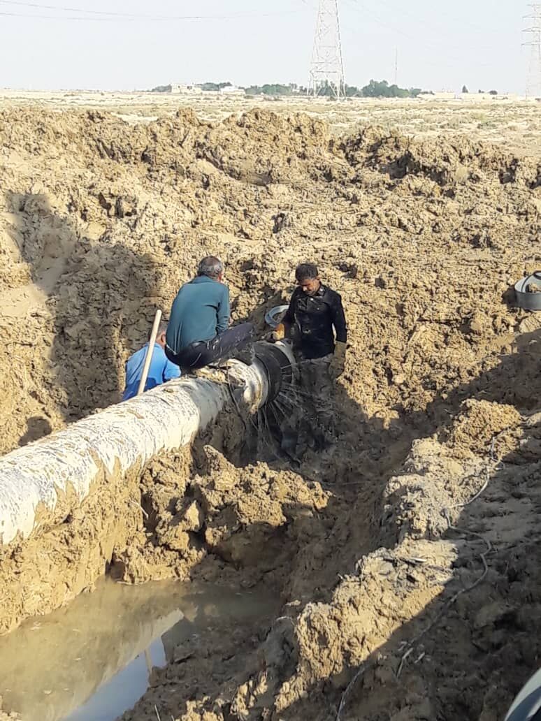 شکستگی و نقاط فرسوده خط لوله انتقال آب به شهرستان هندیجان تعمیر و بازسازی شد