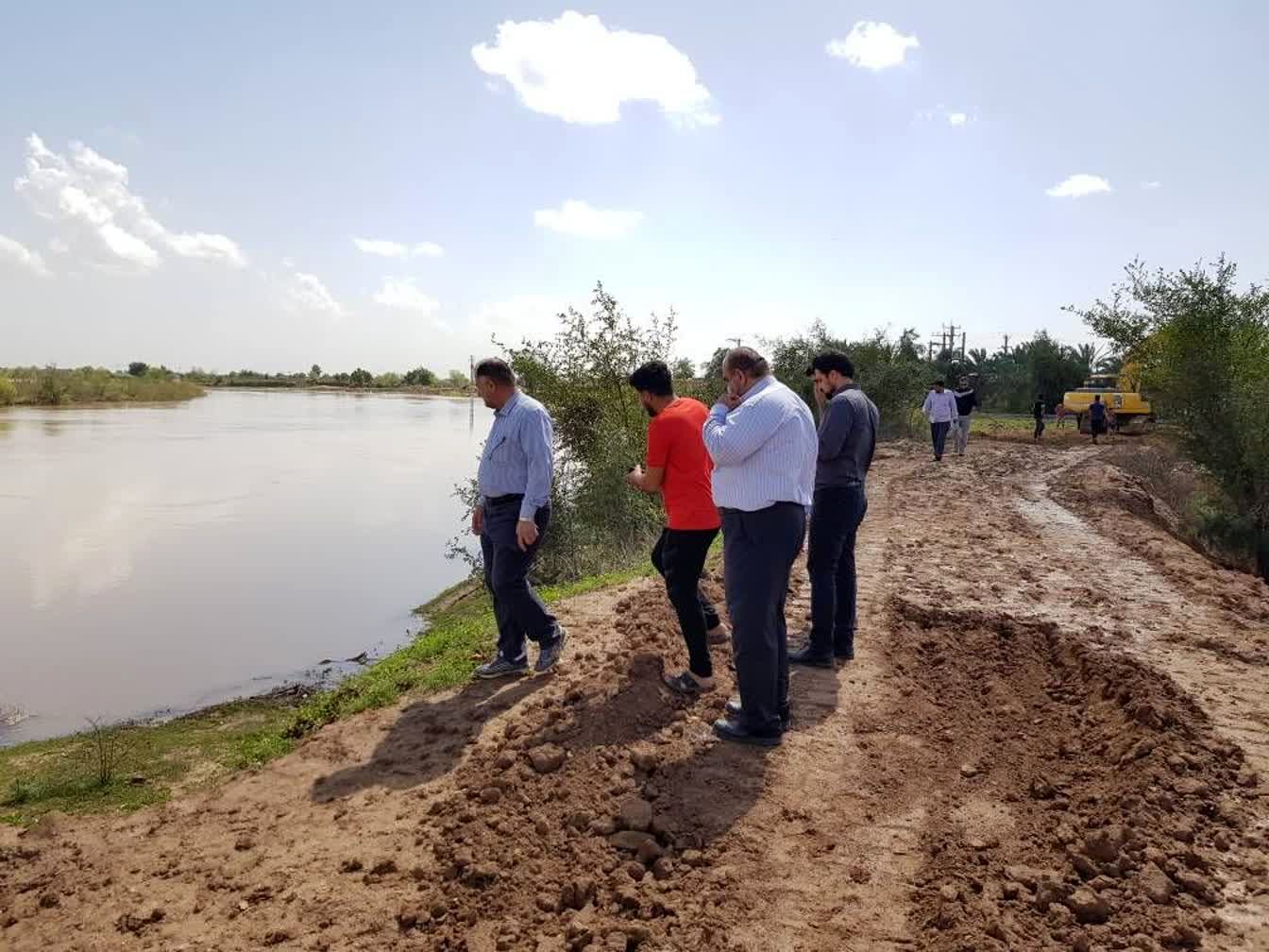 بازدید مدیرعامل سازمان آب و برق خوزستان از  مناطق پایین دست سد دز