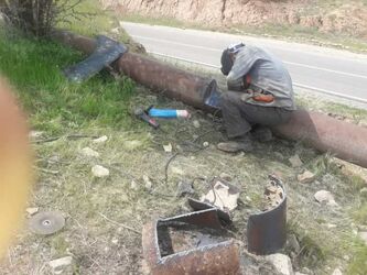 تعمیر خط لوله آبرسانی شرکت آب جنوب شرق در مسجد سلیمان