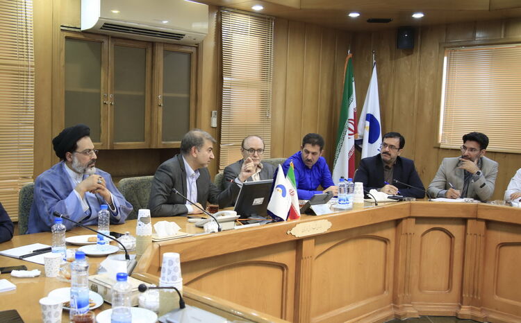 بررسی مشکلات شرکت های طرف قرارداد با سازمان