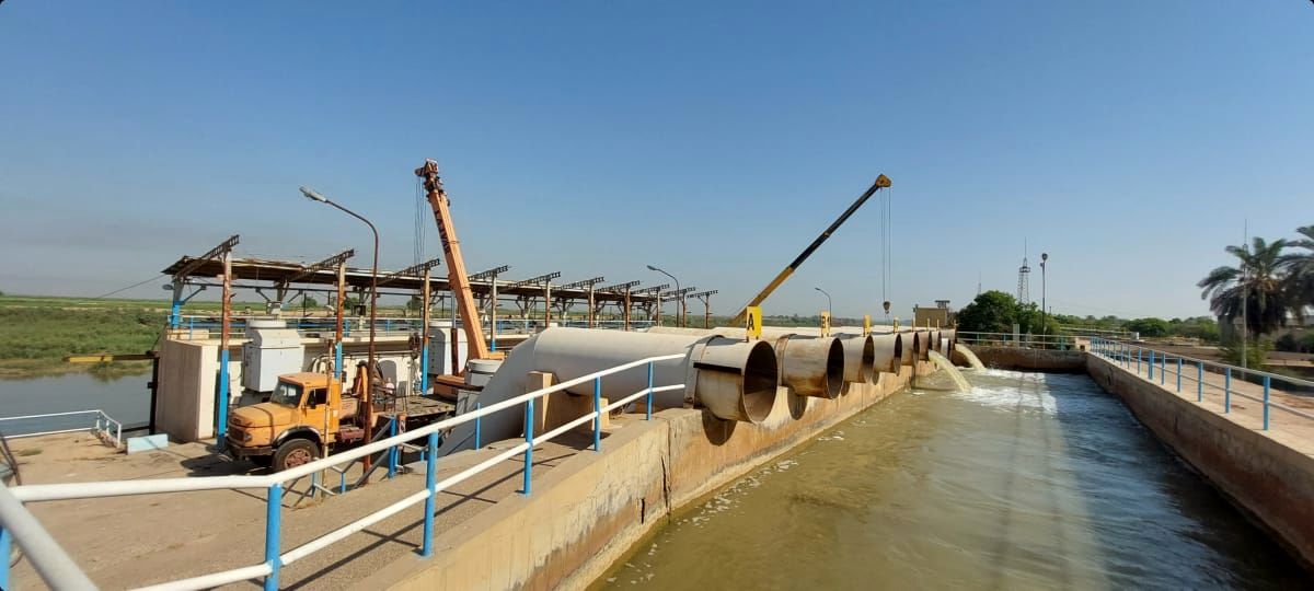 عملیات تعمیر نصب و راه اندازی یک دستگاه الکترو پمپ شناور ۵۶۰ کیلووات ایستگاه پمپاژ ویس انجام شد