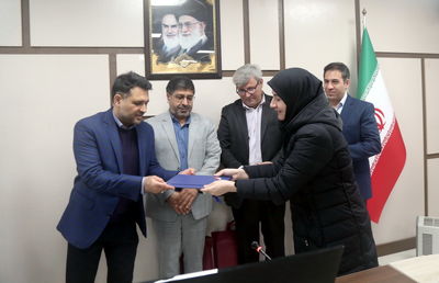 مراسم تقدیر از پژوهشگران برتر سازمان آب و برق خوزستان برگزار شد