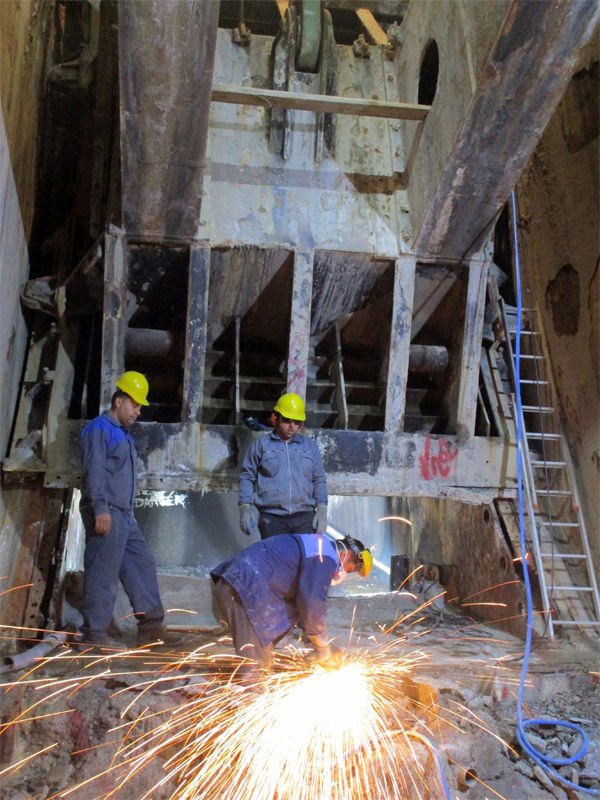 تعمیرات اضطراری سیستم هیدرومکانیکال دریچه تونل تخلیه سد مارون آغاز شد