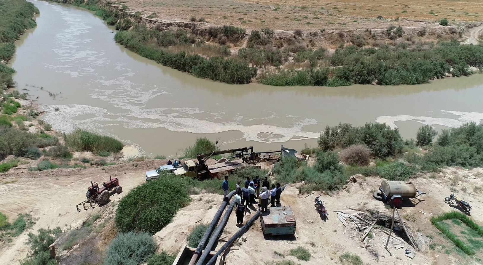 پلمپ موتور تلمبه های غیرمجاز توسط امور آب جنوب شرق 