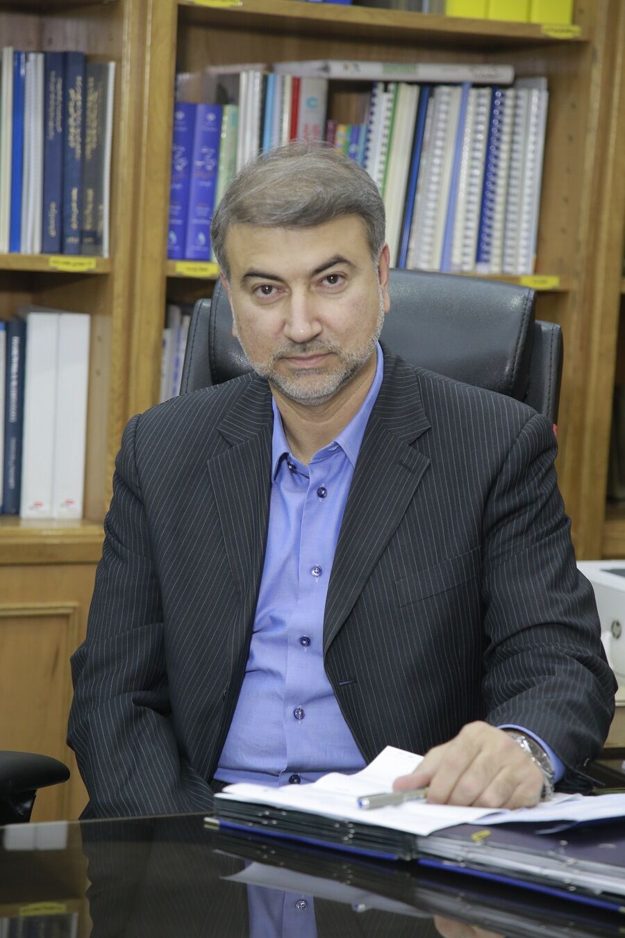قدردانی مدیرعامل سازمان آب و برق خوزستان از برگزار کنندگان مراسم اربعین

 
 
