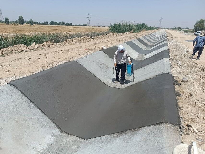 بتن ریزی و بازسازی کامل کانال G6 شبکه آبیاری گتوند