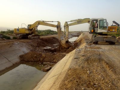 تعمیرات اساسی در شرکت بهره برداری از سد و نیروگاه شبکه های آبیاری زهره و جراحی