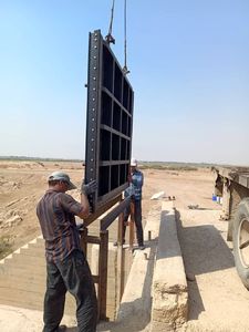 بازطراحی و نصب دریچه اصلی شبکه آبیاری شهید رجایی به پایان رسید