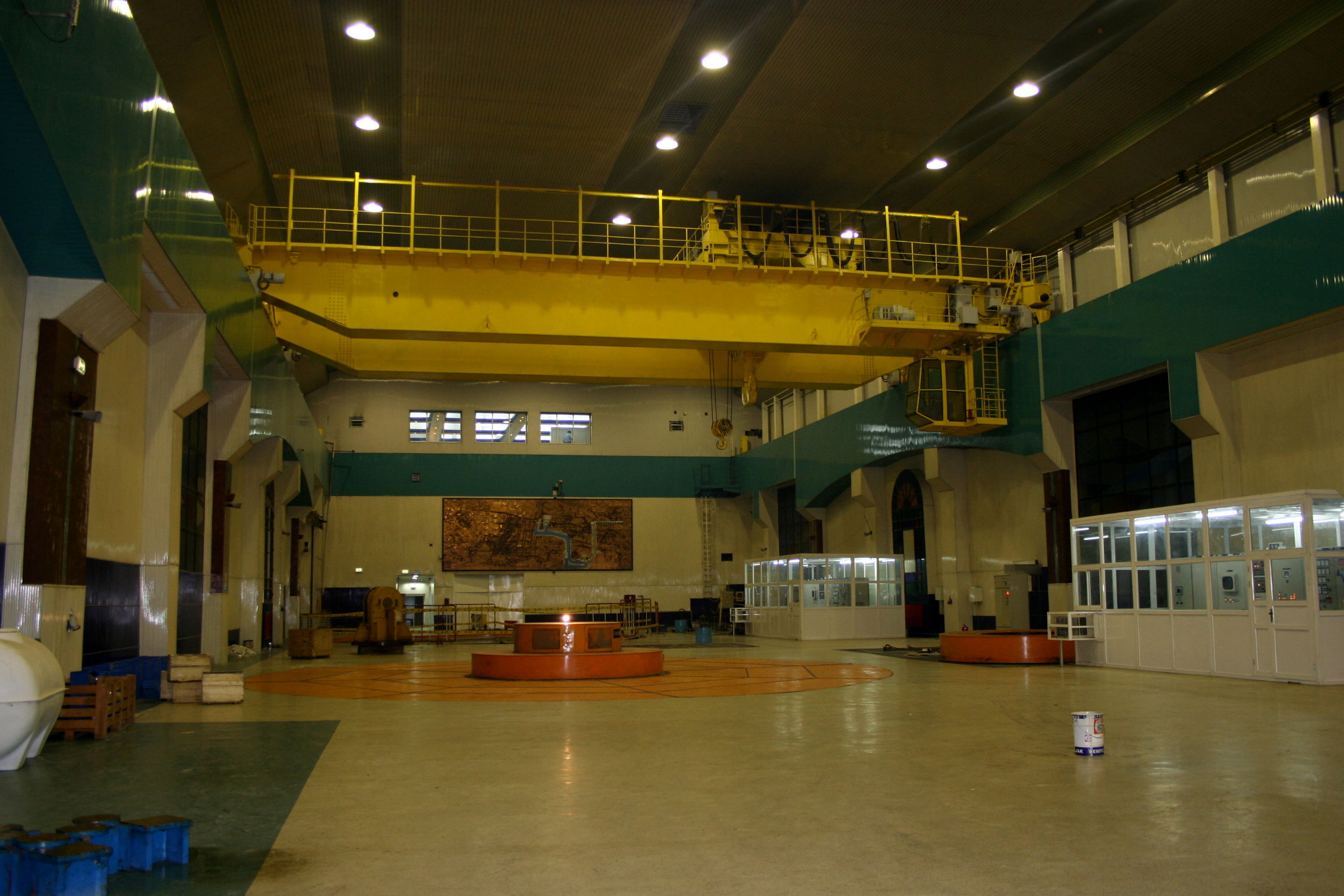 اجرای طرح احیا و ایجاد شرایط آرمانی چیلرهای تهویه نیروگاه دوم  سد شهید عباسپور