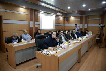 نشست نماینده ویژه مقام معظم رهبری با مسئولان استانی در باره طرح 550 هزار هکتاری