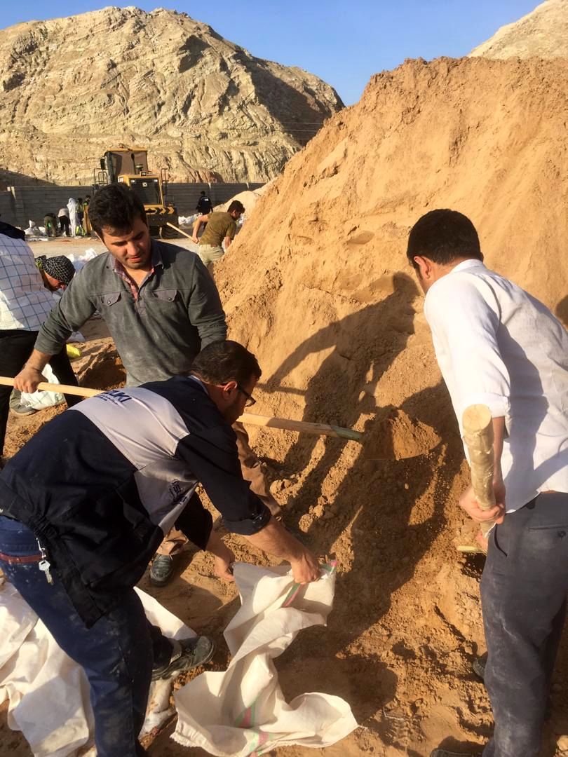 بخشی از کمک های کارکنان شرکت آبیاری زهره و جراحی به مناطق سیل زده ارسال شد