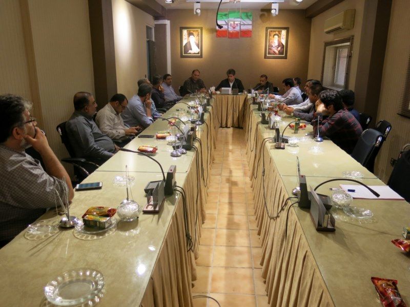 گزارش تصویری نشست اعضای کمیته ایثارگران با مدیرعامل سد و نیروگاه کرخه