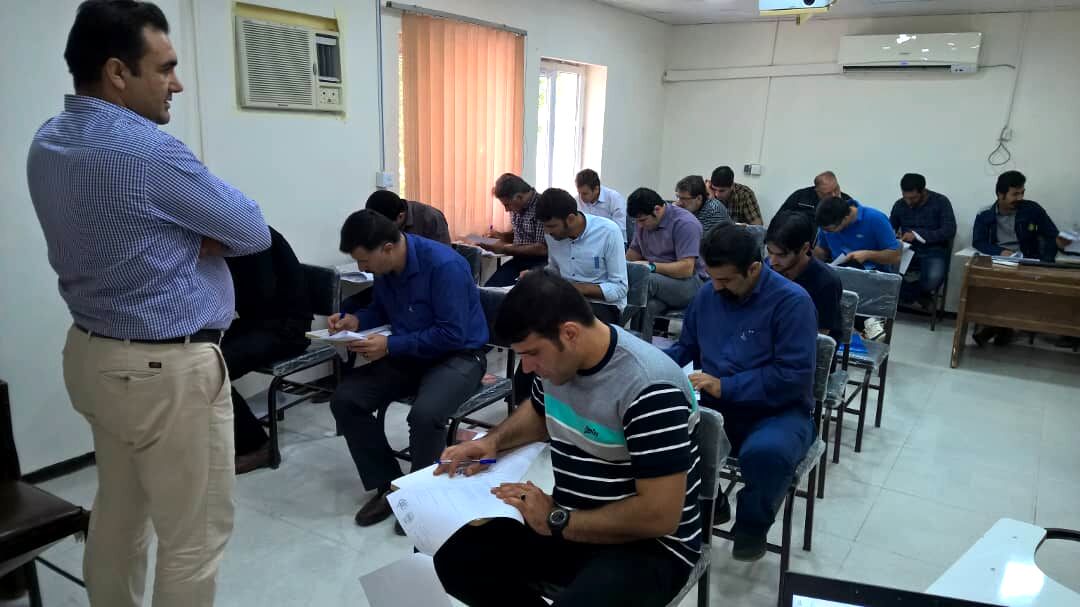   کارگاه آموزشی بهره برداری از جرثقیل های نیروگاهی در سد و نیروگاه مسجدسلیمان برگزار شد