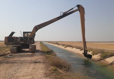 لایروبی کانال غربی میاناب آغاز شد
