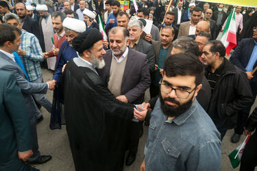 edited-rahpeymaie 22 bahman (293) (resize)