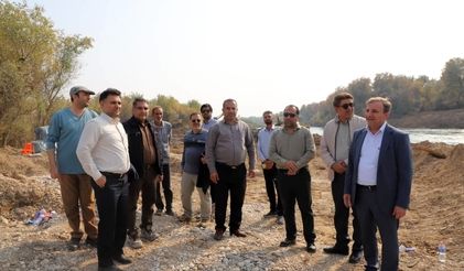 بازدید میدانی برای تسریع عملیات لایروبی و اصلاح ساحل کارون در محدوده بنه‌مرتضی