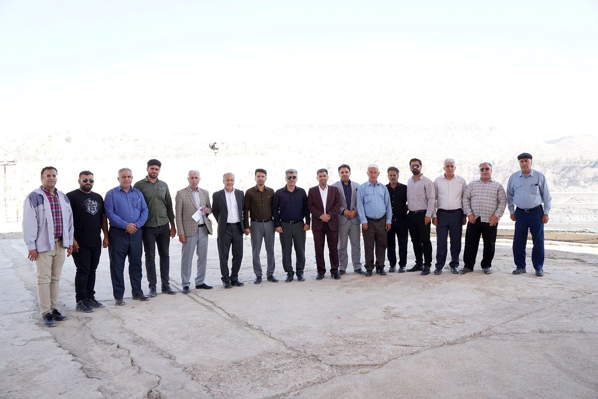 بازدید مقامات و کشاورزان ماهشهر، هندیجان، امیدیه و جایزان از سد مخزنی مارون