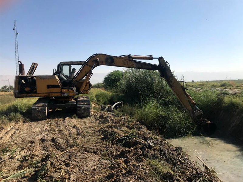  لایروبی بستر رودخانه خیر آباد و زهکش اصلی D شبکه جنوب بهبهان  