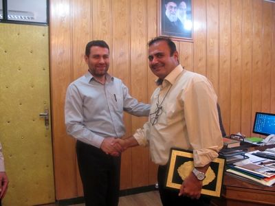 تجلیل مدیرعامل سد و نیروگاه شهید عباسپور از همکارآزاده سرافراز هشت سال دفاع مقدس