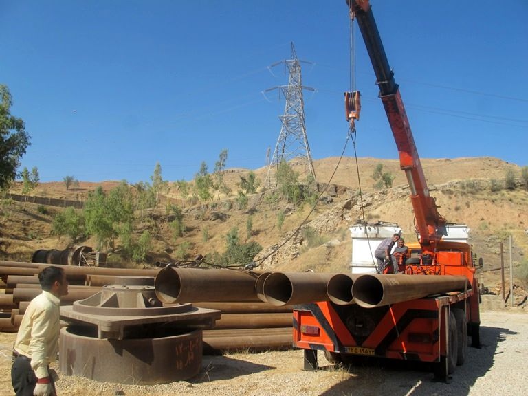 تعویض لوله های خطوط آبرسانی روستاهای همجوار سد شهید عباسپور