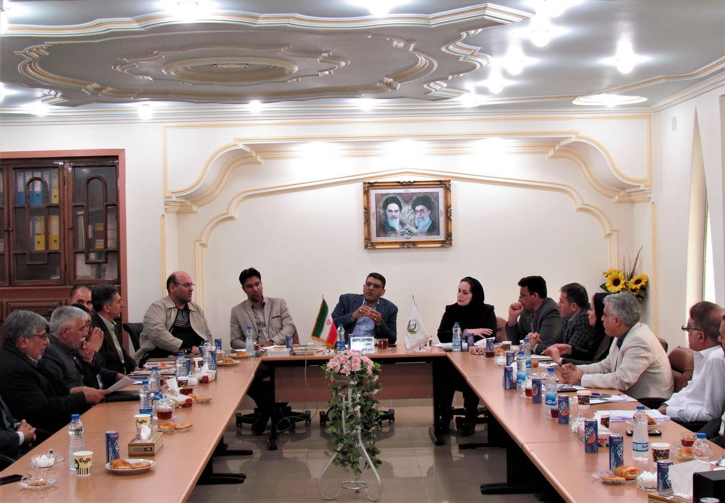  مدیریت 39 هزار هکتار اراضی شبکه های آبیاری شمال خوزستان واگذار شد

 
 
