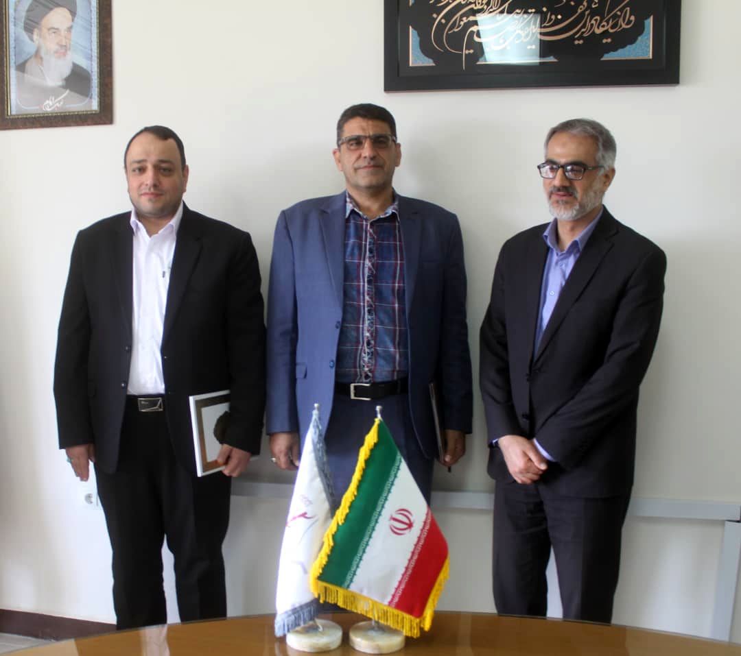 آئین تکریم و معارفه مدیرعامل شرکت آبیاری کارون بزرگ برگزار شد