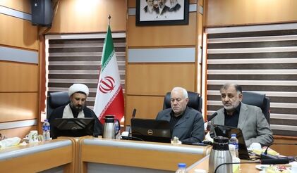 بازدید مشاور وزیر نیرو از زیر ساخت های صنعت آب وبرق خوزستان