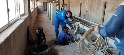 غواصی بمنظور خارج کردن اجسام از گالری پمپ‌های ایستگاه طره بخاخ
