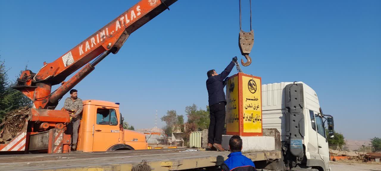  نصب تابلوهای بتنی در سطح شبکه آبیاری شمال شرق اهواز