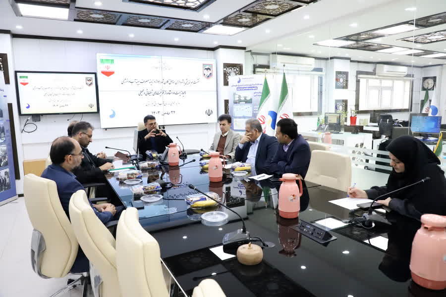 نشست هم‌اندیشی و همکاری‌های دوجانبه با شهرداران استان برگزار شد
