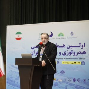 کسری ۱۵۰ میلیارد مترمکعبی آب‌های زیرزمینی کشور