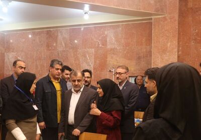 گفتگوی صمیمانه مدیر عامل سازمان آب و برق خوزستان با دانشجویان مدرسه پاییزه آب و محیط زیست